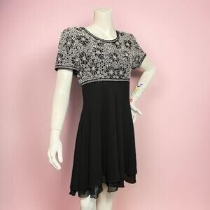 VINTAGE 80s Laurence Kazar Beaded Top Dress Size M Cocktail Knee Length Layered